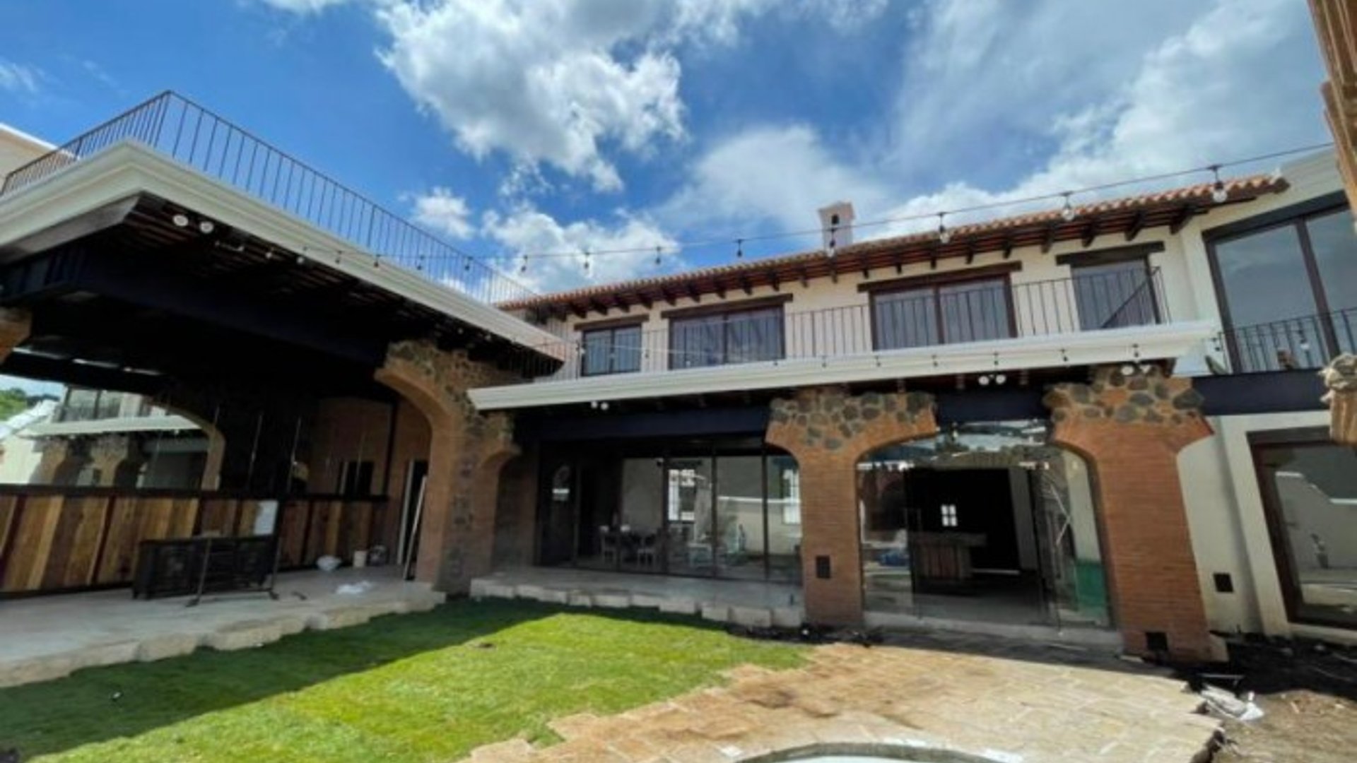 Terreno en Venta en Hacienda del Comendador - Image 1