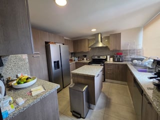 Alquiler de apartamento 3 Dormitorios | Santa Sofía Zona 10 (B) - 5