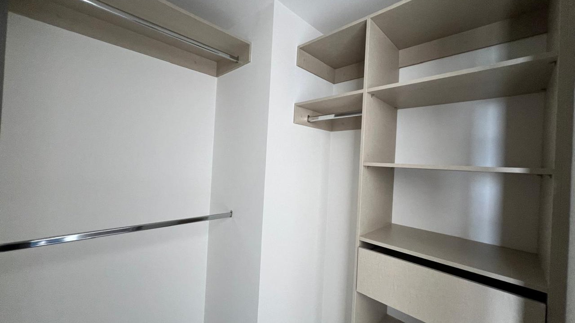 ALQUILER DE LINDO APARTAMENTO - MOREA, ZONA 15 - Miniatura 8