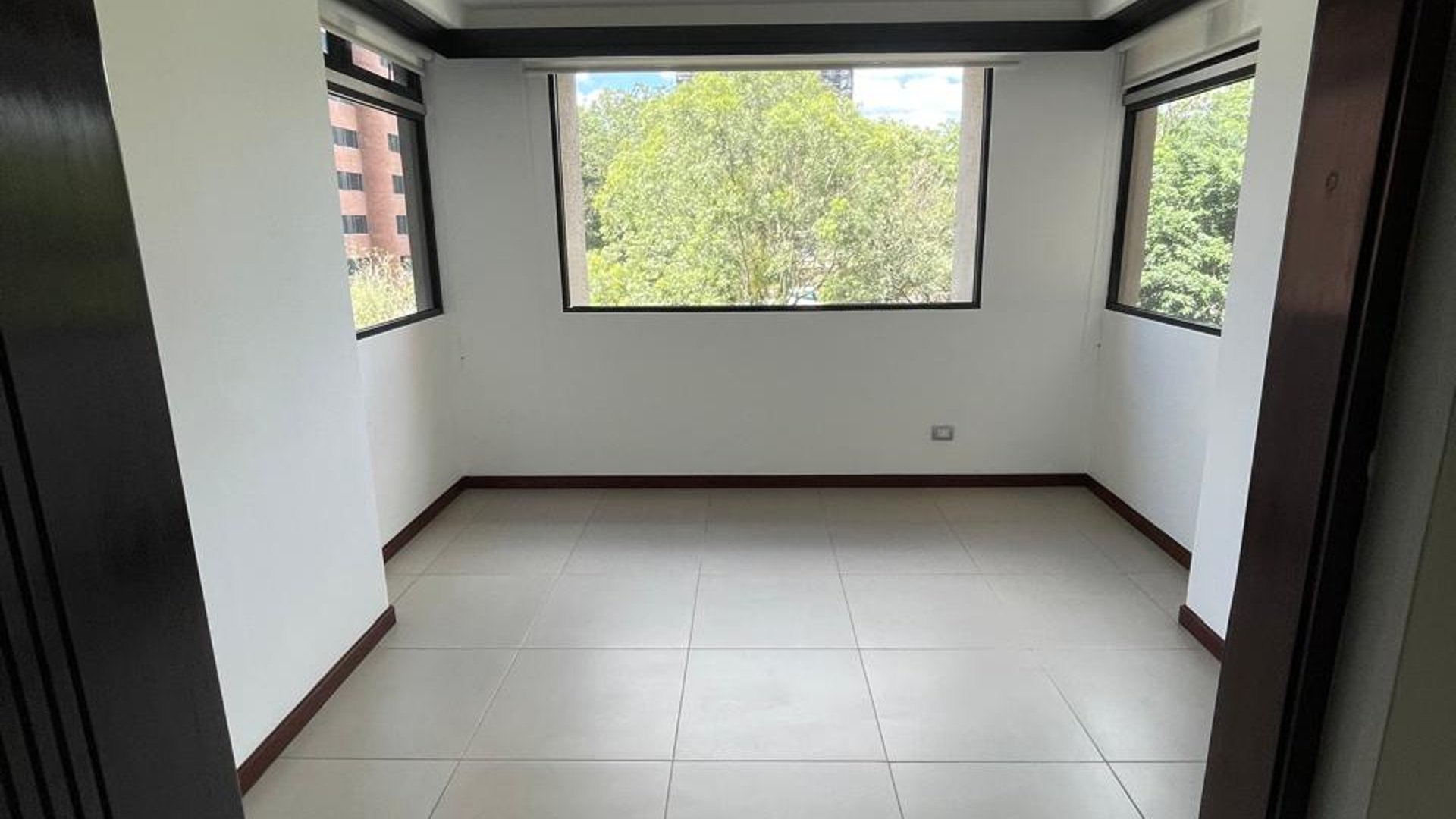 Exclusivo Apartamento de 400 m² en Villa Fontana, Zona 14 - Miniatura 9