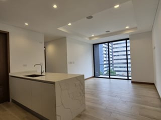 Apartamento nuevo en zona 10, ceca de Diagonal 6 - 3