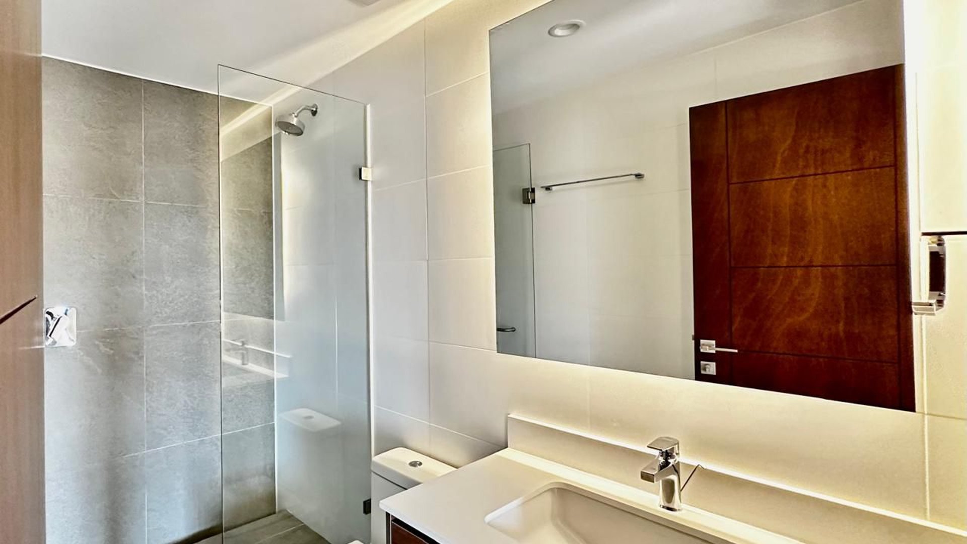 VENTA DE LINDO APARTAMENTO - RESERVA 5TA, ZONA 14 - Miniatura 5