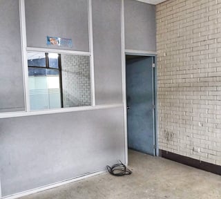 Local de 30 m2 en alquiler - CENTRO COMERCIAL CAPITOL