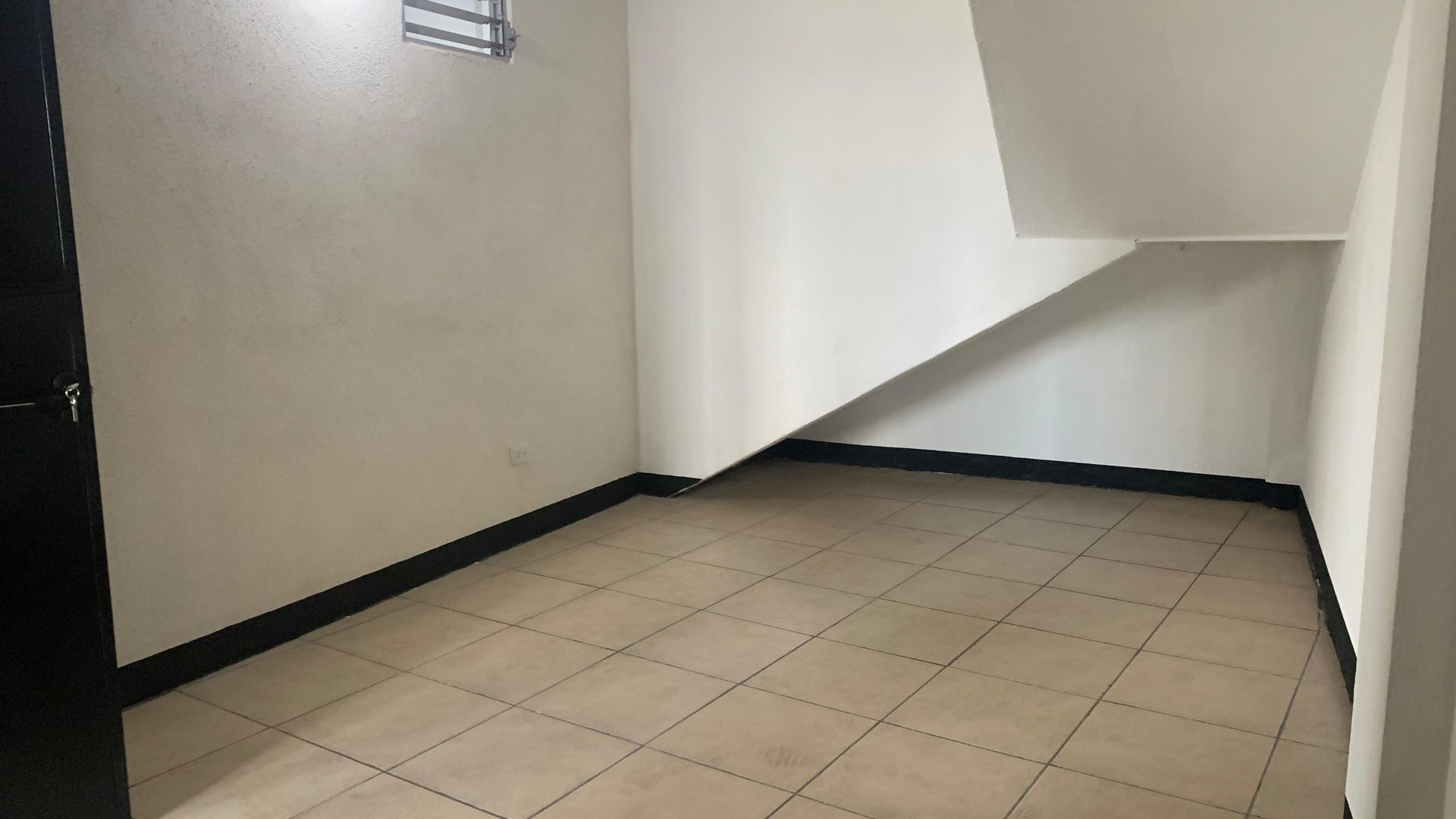CASA PARA VIVIENDA EN CALLE PRINCIPAL, CALLE MARTI ZONA 6 - Miniatura 13
