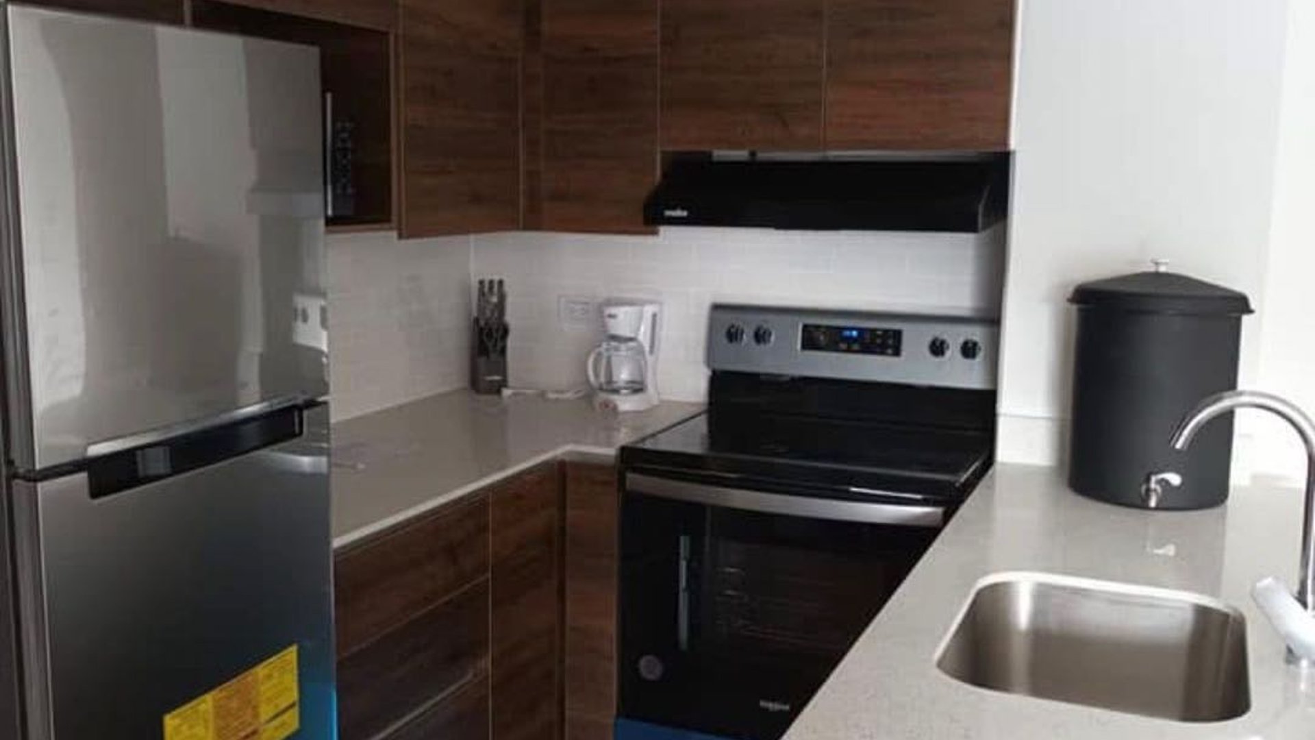 Venta de 2 apartamentos en Torre Pamplona zona 13 - Miniatura 9