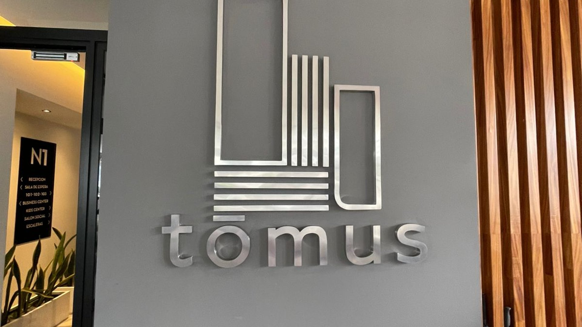 📍 APARTAMENTO EN RENTA – 3 HAB | EDIFICIO TOMUS | ZONA 15