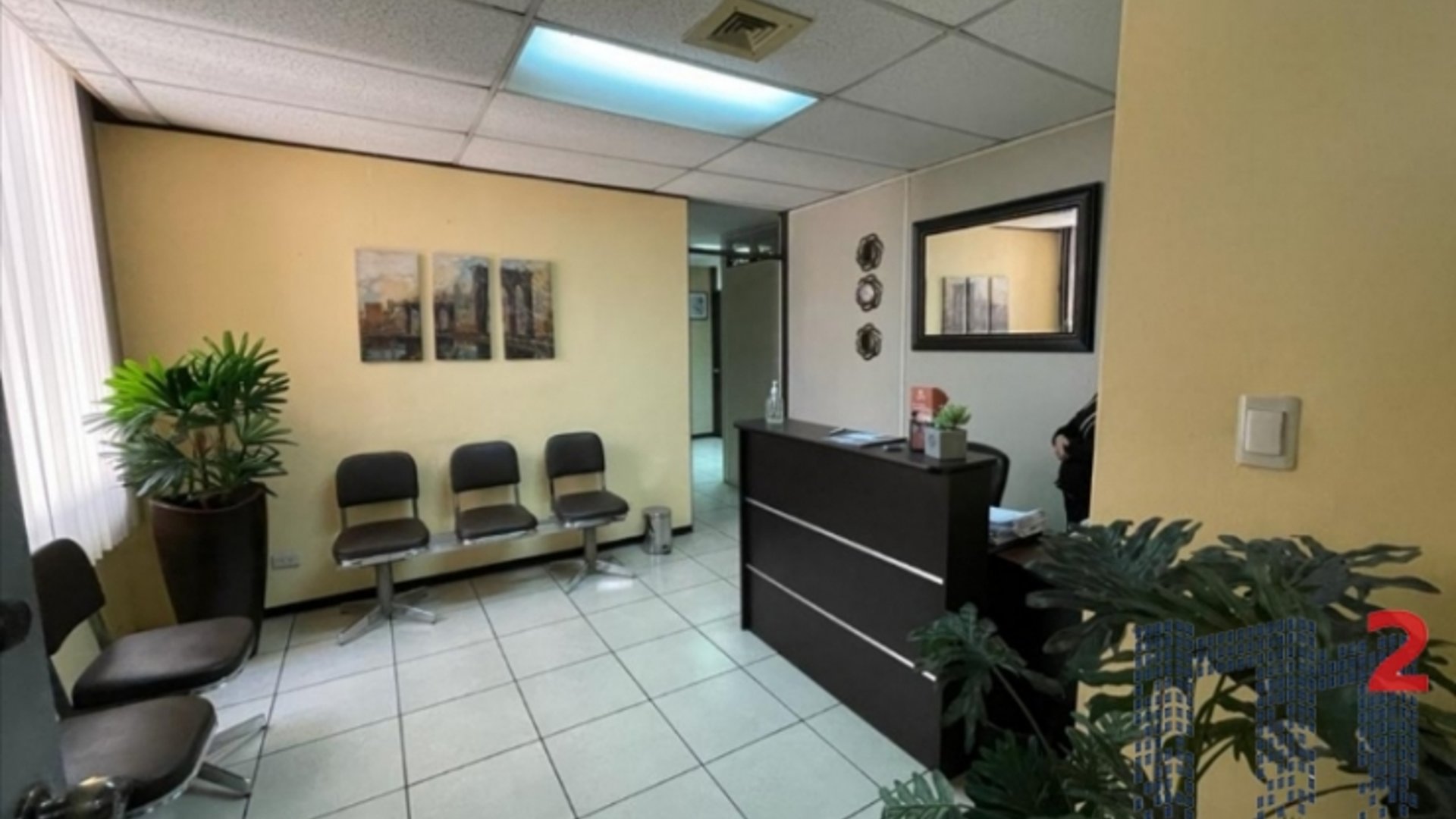Oficina en Renta, Zona 10 (R8360)