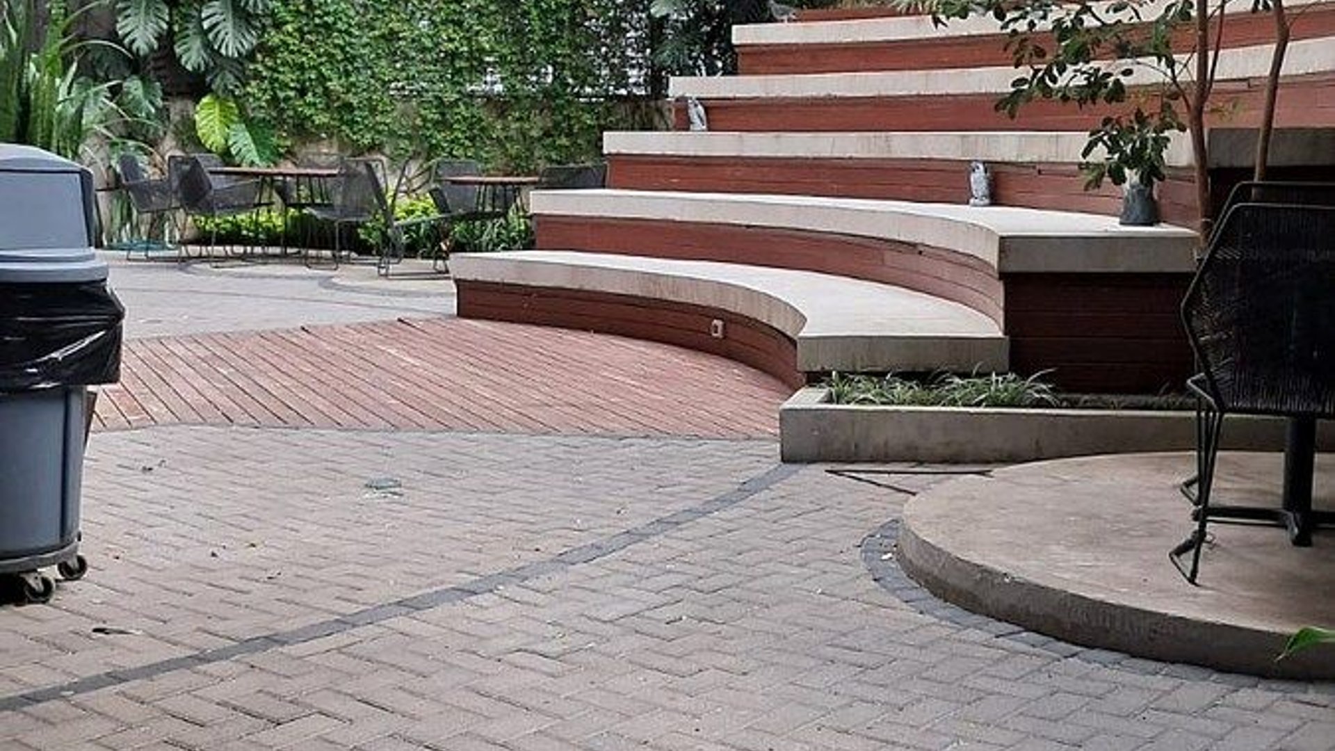 OFICINA EN VENTA O RENTA – EDIFICIO GRANAT, ZONA 4 - Miniatura 22
