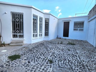 Alquilo Linda Casa  zona 12, salida  de USAC - 2