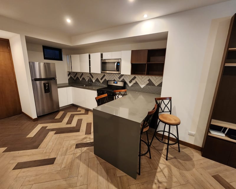 Apartamento con balcon en venta con 2 habitaciones en Z16 Ref-4883