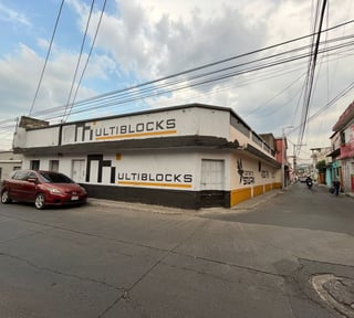 Local en Renta Z.1 Villa Nueva a 2 cuadras del Parque
