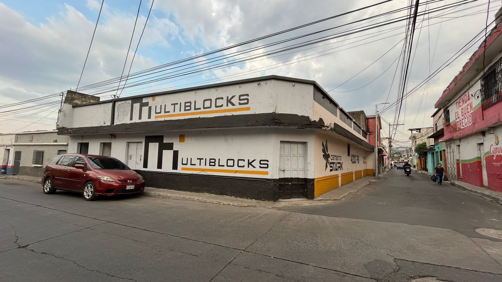 Local en Renta Z.1 Villa Nueva a 2 cuadras del Parque