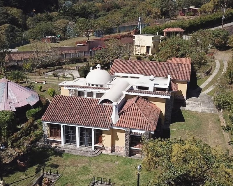 Granja en venta / Santa Lucía Milpas altas