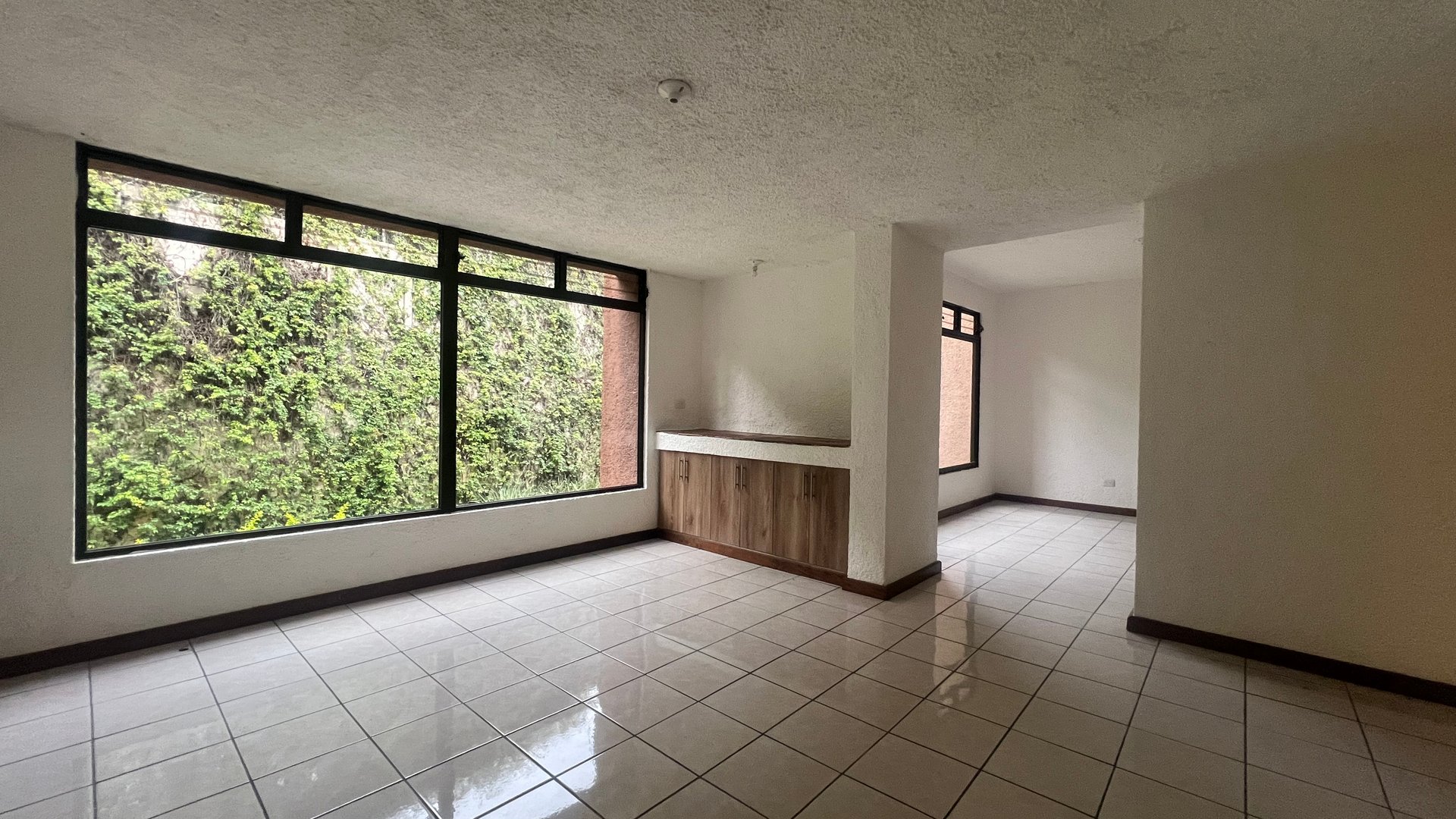 Apartamento en Renta, Zona 15 (R10381) - Image 1