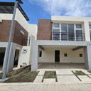 VENTA Casa Nueva dentro de Pinabetes Condominio Eucaliptos