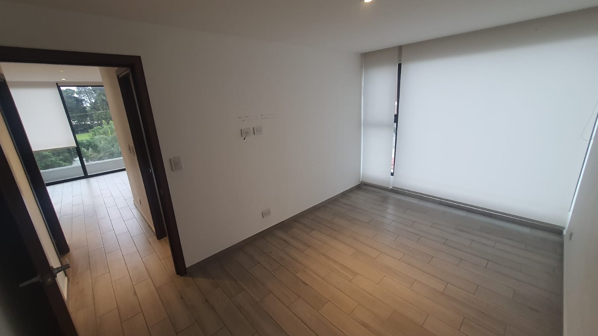 APARTAMENTO EN ALQUILER ZONA 15 PARQUE 15 - Miniatura 4