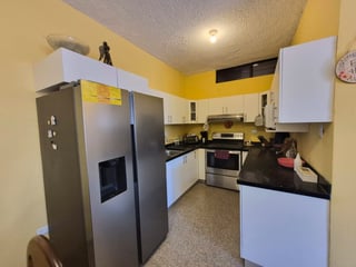 VENTA Casa Residencial Bosques de San Nicolas, Mixco Zona 4  - 4