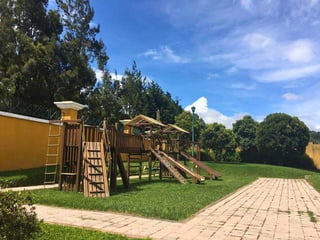 CASA EN VENTA – RESIDENCIALES ENTREVERDES, CARRETERA A FRAIJANES - 4