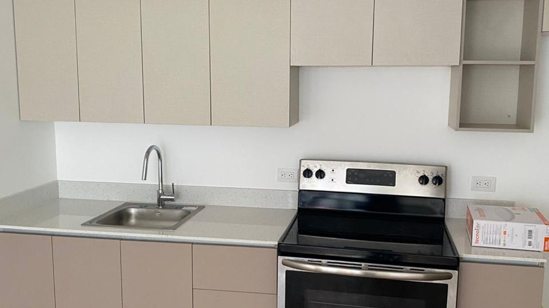 Apartamento en renta en zona 2, El Zapote - Miniatura 2