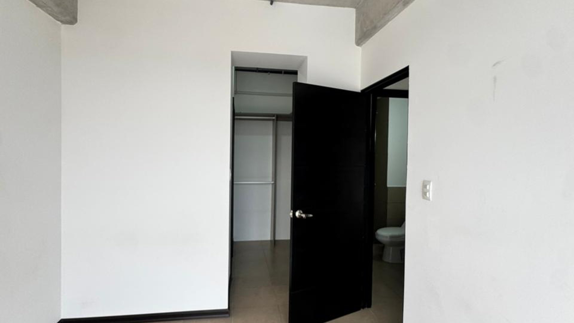 APARTAMENTO EN RENTA | NIKAO | ZONA 4, MIXCO - Miniatura 5