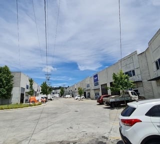Bodega en venta para INVERSIÓN