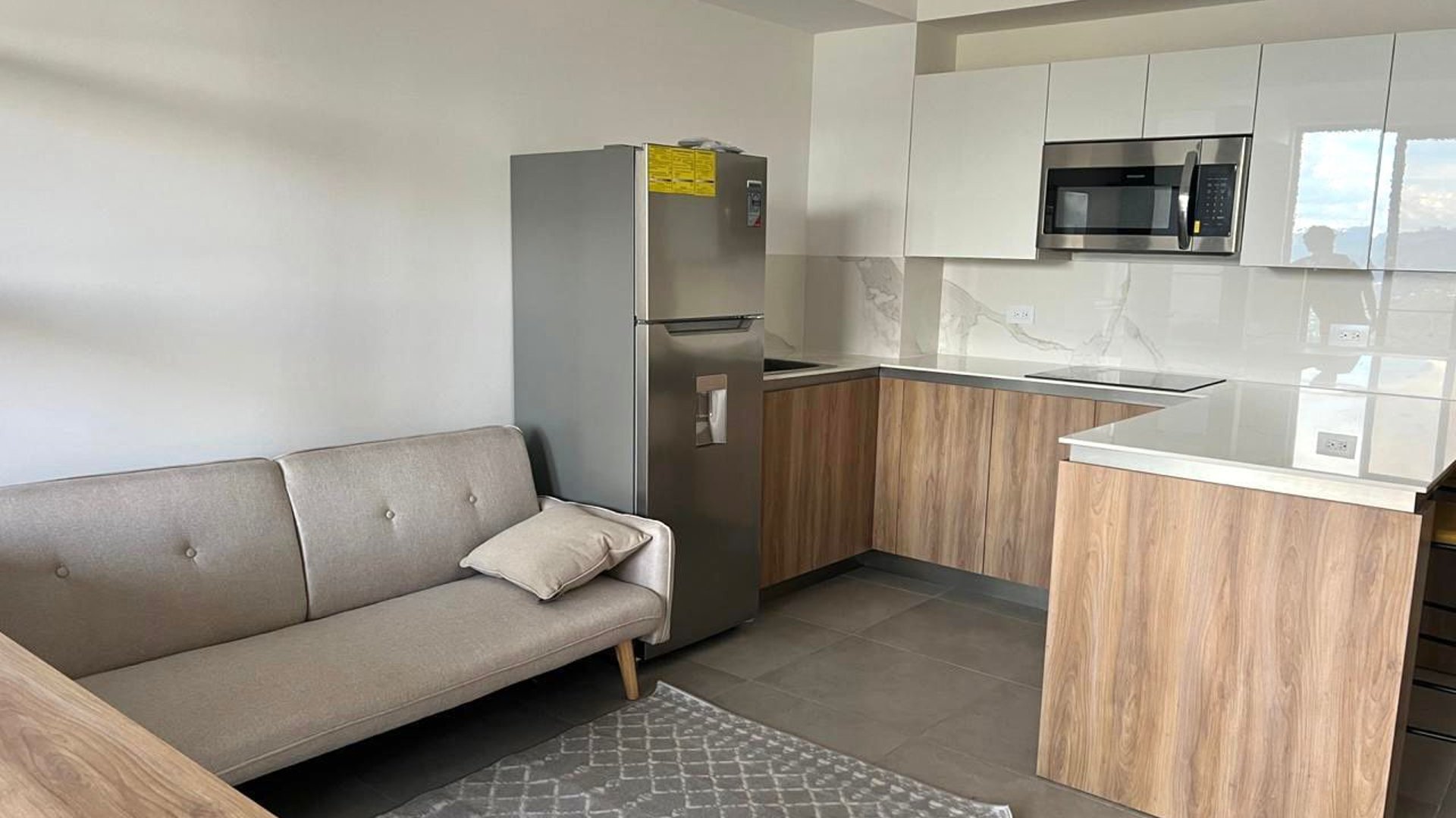 Alquilo Apartamento en Edificio Elemento z13 al final de las Americas