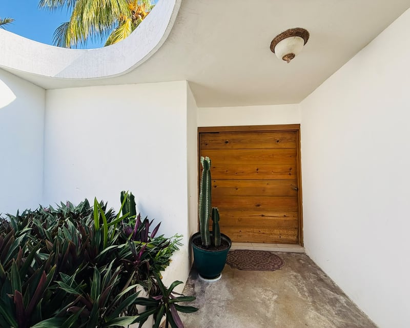 VENTA Ó ALQUILER DE CASA AMUEBLADA - MARENA, CHULAMAR