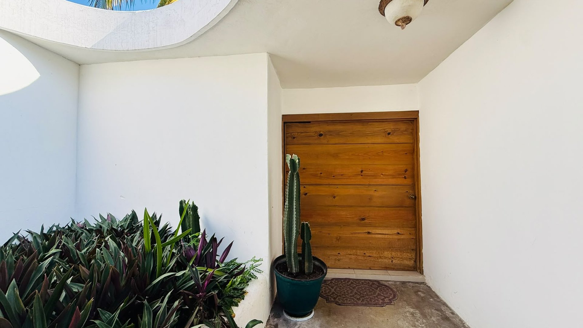 VENTA Ó ALQUILER DE CASA AMUEBLADA - MARENA, CHULAMAR