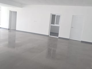 "660m² Office for Rent with 2 Bathrooms, Parking | Km 13 Guatemala" - Image 4