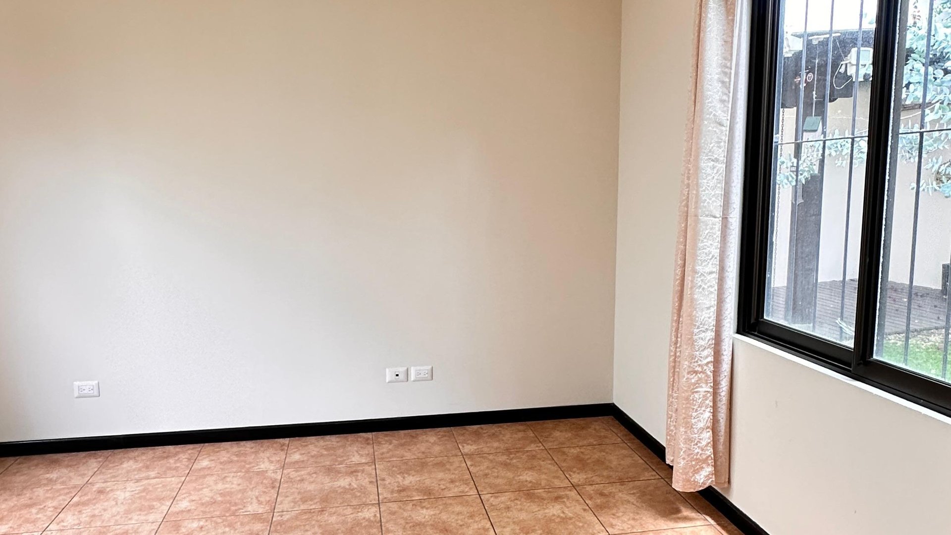 Venta de casa de 1 nivel en Lazos de Fraijanes - Miniatura 13