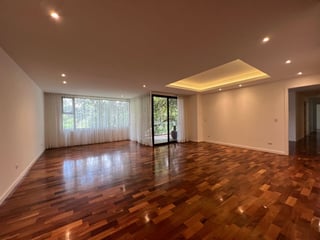 Alquiler de amplio apartamento 3 Dormitorios en Edificio Lucca Zona 10 - 4