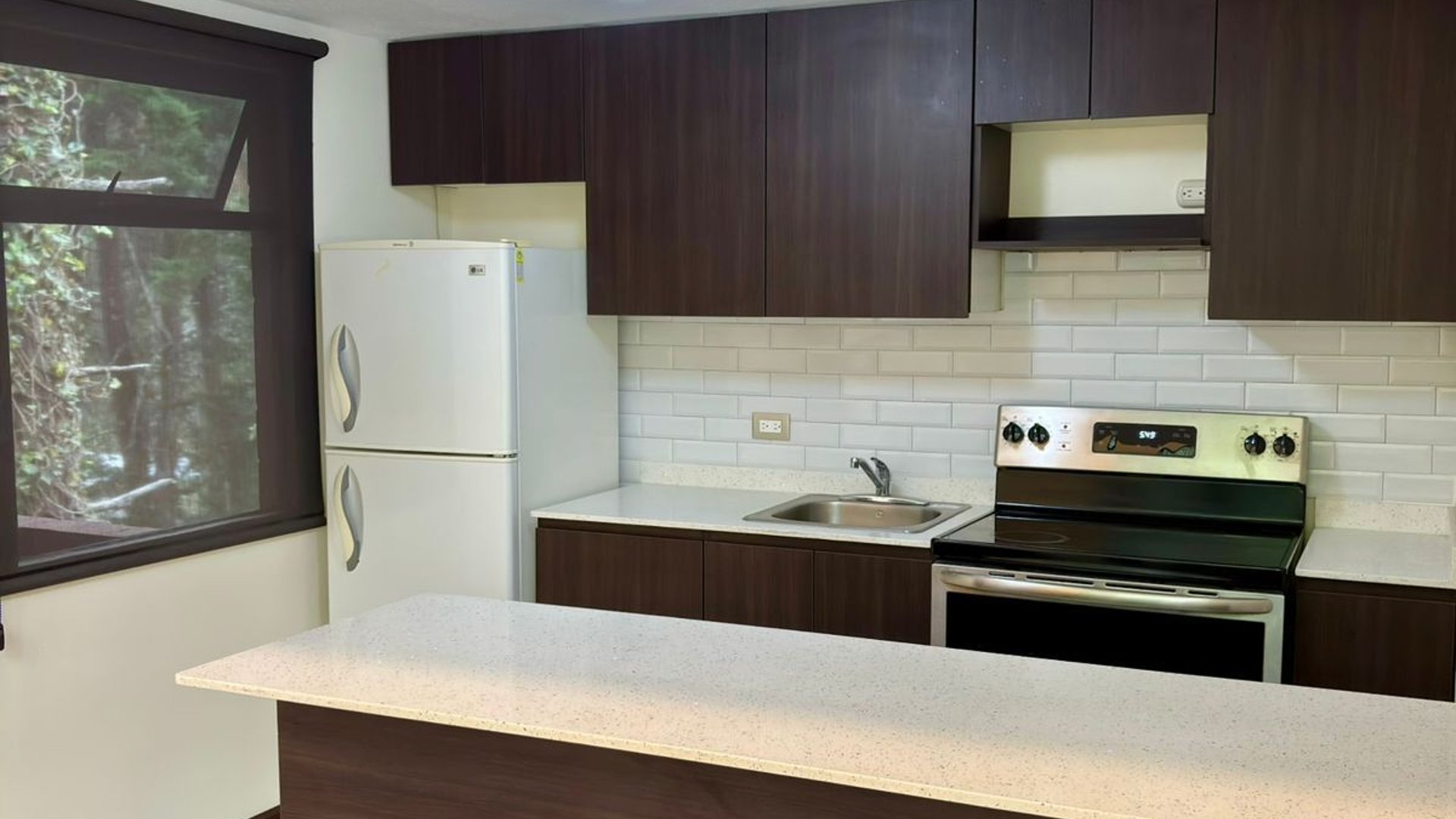 Renta de apartamento moderno - 1 habitacion en KM 18 CAES Ref-5833