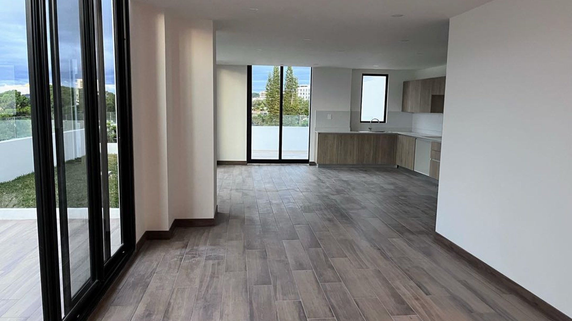 Apartamento en Venta en Privé, Vista Hermosa 1 Zona 15 - Miniatura 3