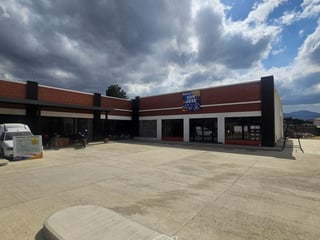 Commercial Space for Rent in Chimaltenango, Guatemala | 385 m² | Parking | Security 24/7 - Image 4