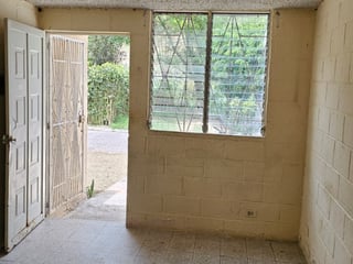 Casa en venta en Villa Nueva con 5 estacionamientos. - 2