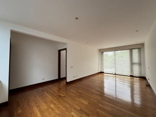 EXCLUSIVA CASA EN ENCINOS DE CAYALA III Zona 16 | 3 Niveles - Image 6