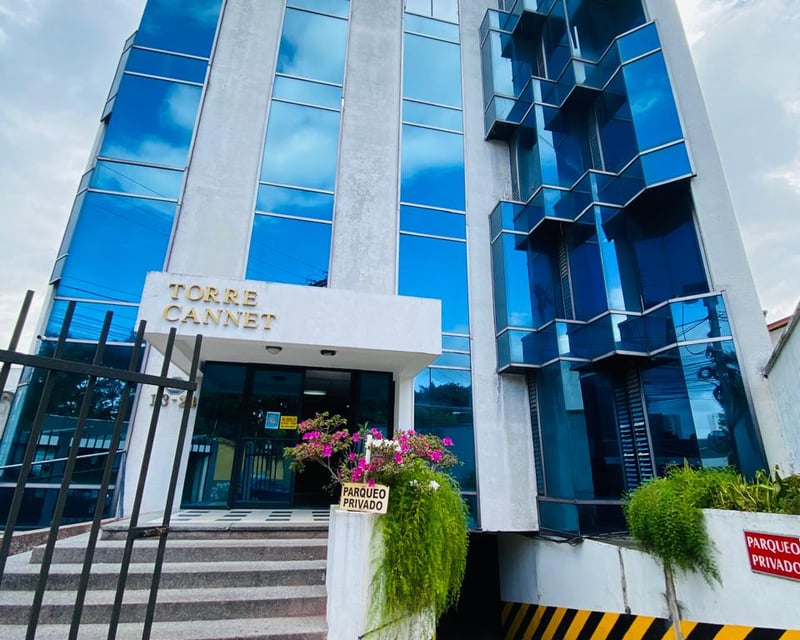 📍 CLÍNICA DENTAL EN VENTA + AMUEBLADA Y EQUIPADA | TORRE CANNET | Z.9
