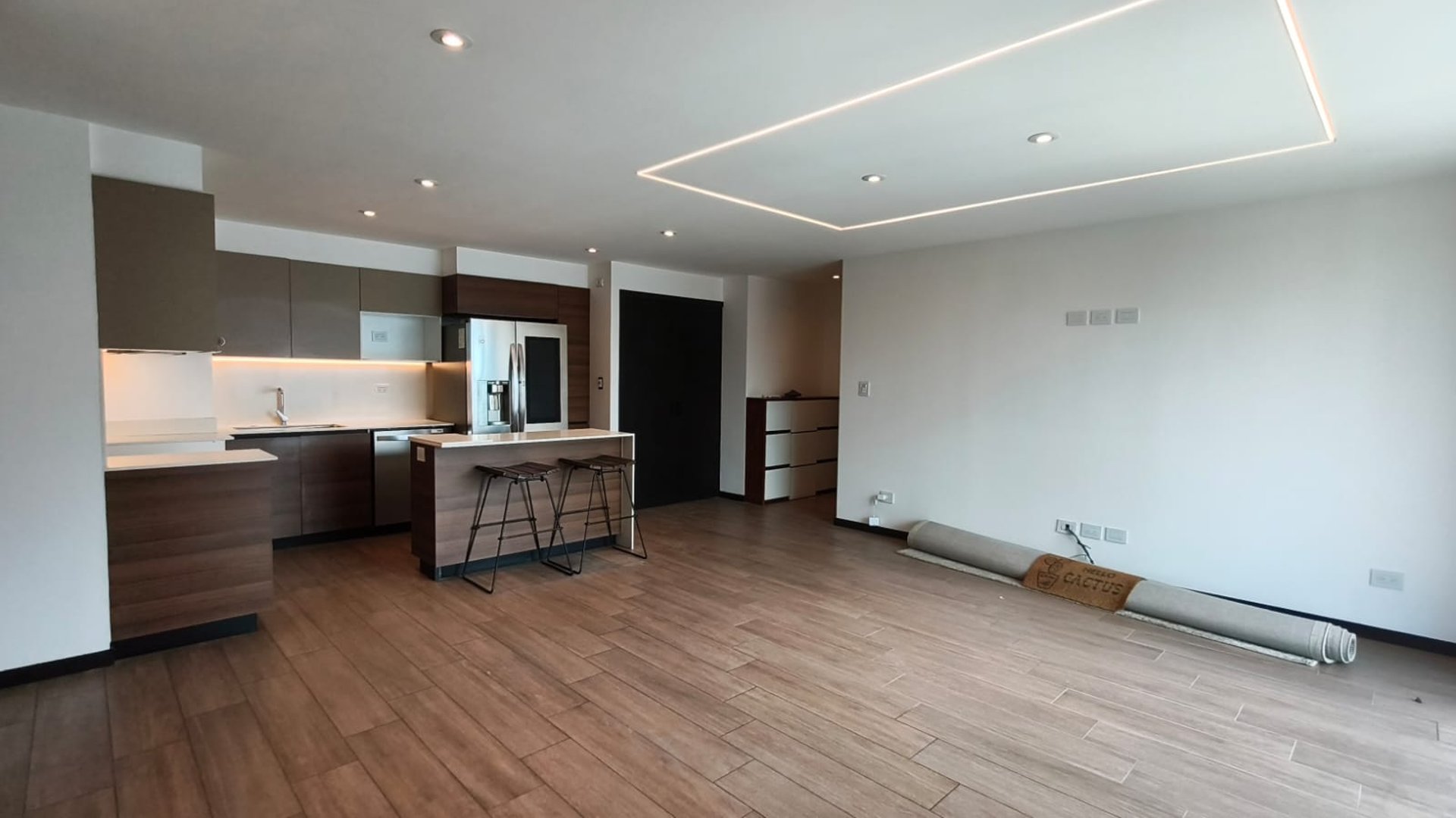 RENTA DE APARTAMENTO EN IQ10 ZONA 10