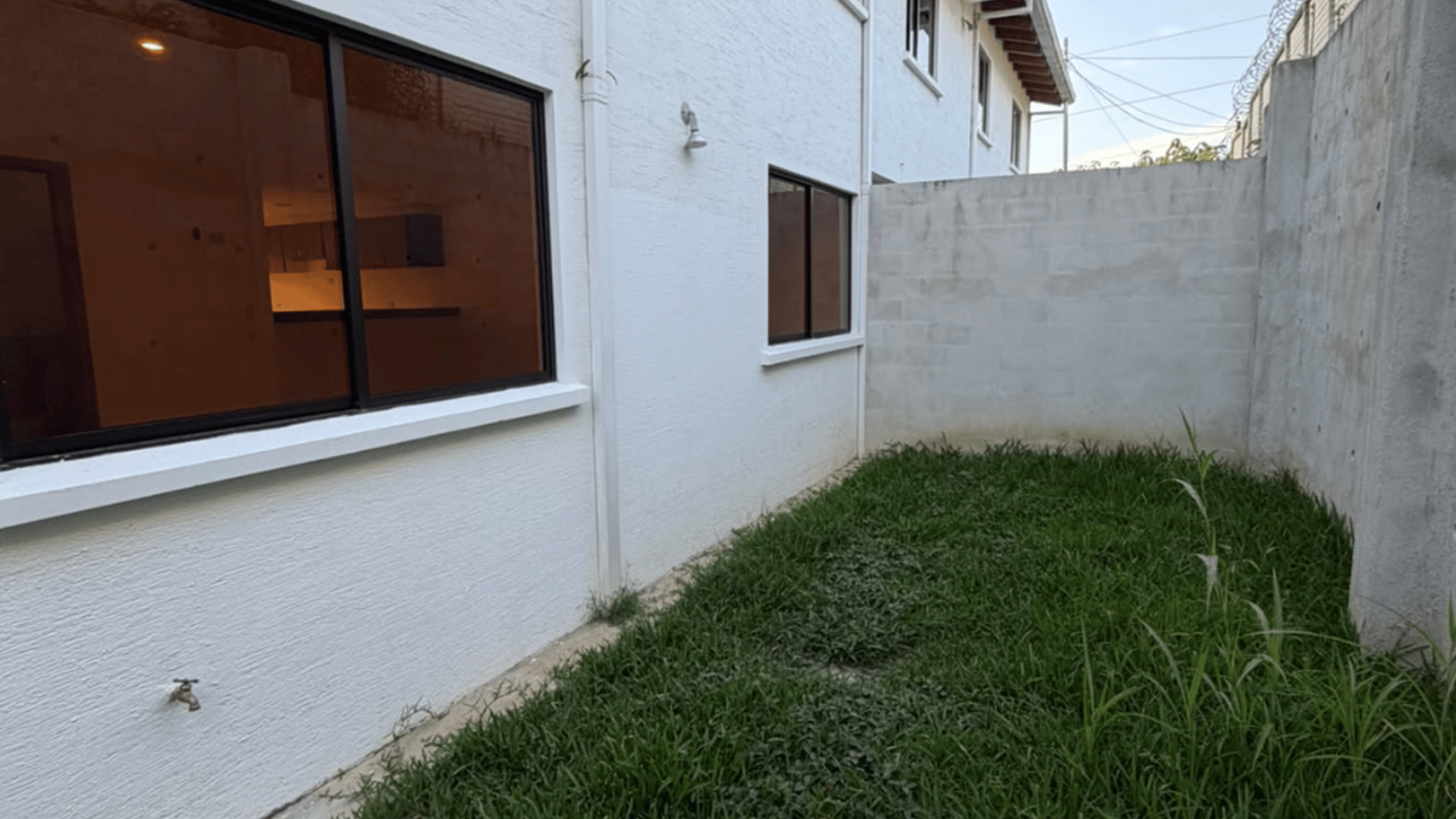 CASA EN RENTA | BOULEVARD ACATÁN CONDOMINIO SAN MATEO , ZONA 16 - Miniatura 14