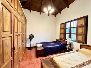 LINDA Y AMPLIA CASA AMUEBLADA A POCOS MTS DEL CASCO DE ANTIGUA - 3
