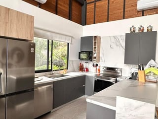 VENTA DE MODERNA CASA DE DESCANSO - LAGUNA DEL PINO - 4