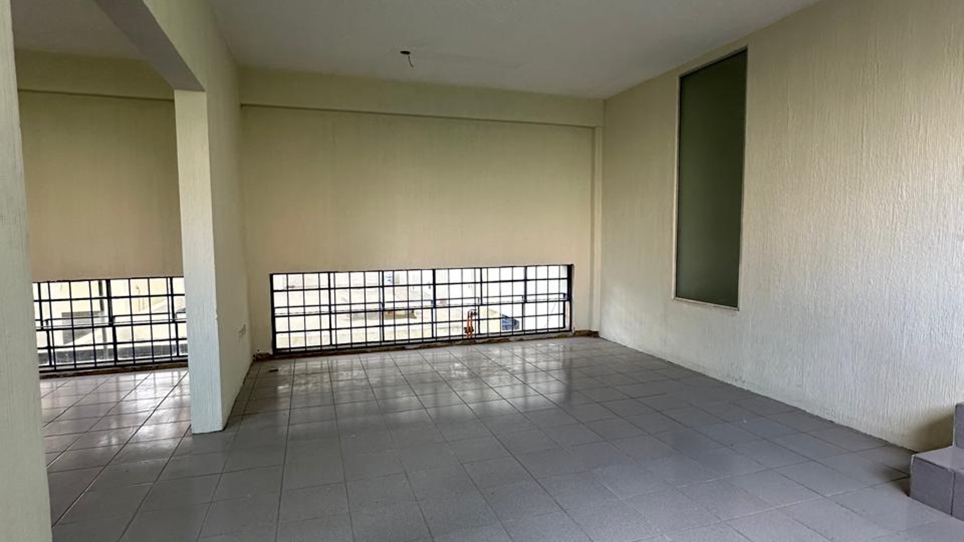 Alquiler de bodega en Zona 1 con 2,100 mt2. - Miniatura 8