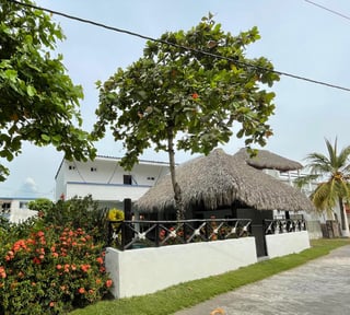 CASA DE PLAYA EN CONDOMINIO CASA DEL PACÍFICO – CARRETERA A MONTERRICO
