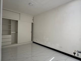 Casa en venta, Zona 16, Hacienda Real. - Image 7