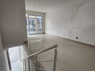 Local en renta o venta en Plaza Comercial en Amatitlán - 4