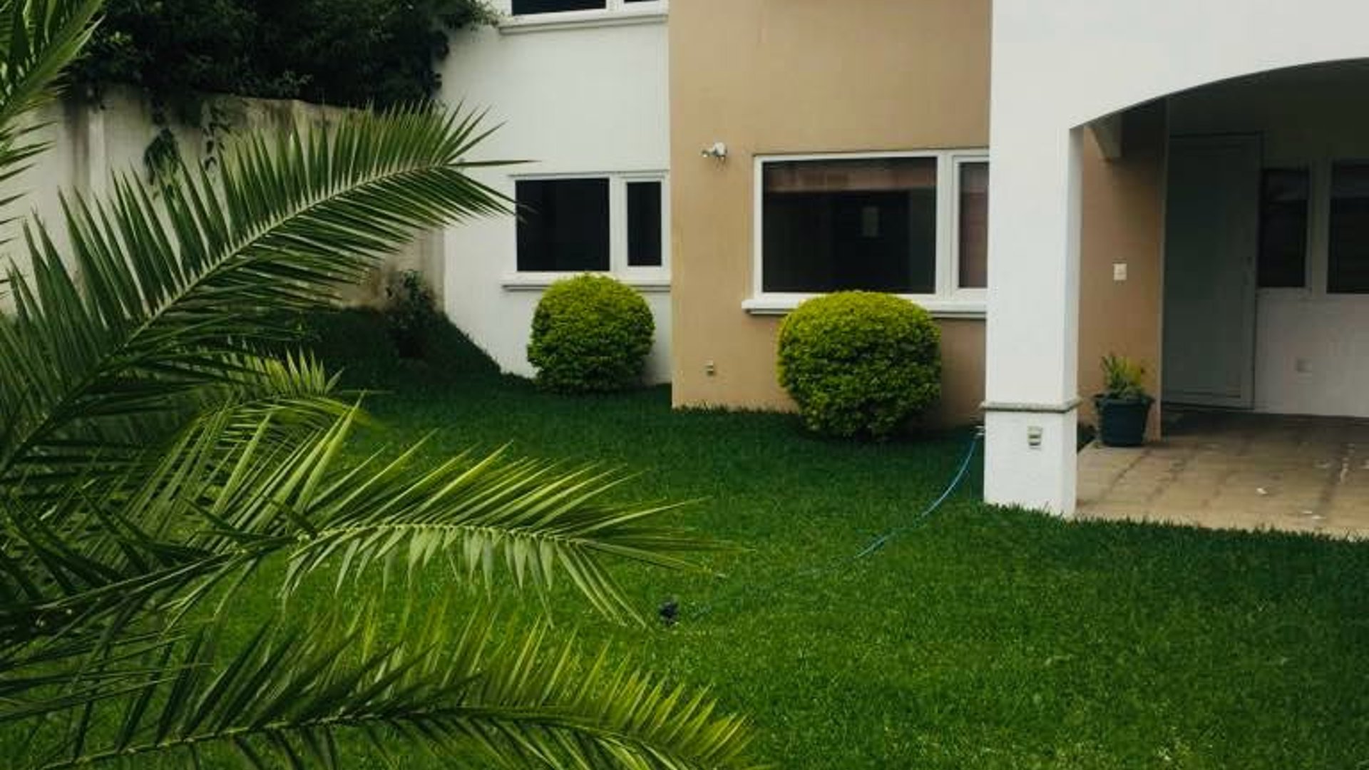 Casa en Renta o Venta, La Fontana II, Km 24.5 Carretera Al Salvador