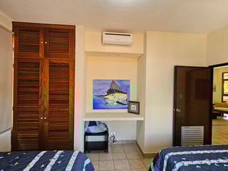 House for Sale in Laguna Quitasombrero, Puerto San José - Spacious with 3 Bedrooms and Pool - Image 4