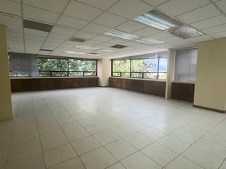 Aquilo Amplias Oficinas en Centro Empresarial zona 10 - 2