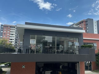 ✨🏙️ Zona 14, edificio Segheria, apartamento en renta, 3 habitaciones, 136 m² ✨ - Image 3