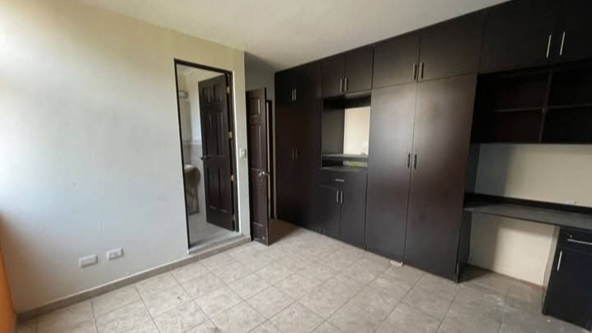 Casa en Venta de 3 habitaciones en el Encinal  3 ref-6079